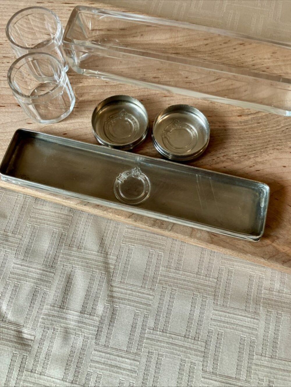 Vintage Silverplate Vanity Set w/ Scottish Buckle Crest and Monogram - Picture 9 of 14